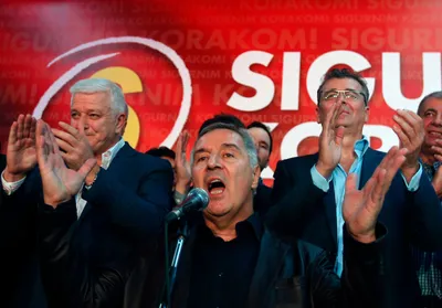 Przewrót z telefonami jednorazowymi (Czarnogóra 2016)