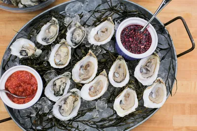 Ostriche sul mezzo guscio