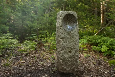 Piedra de Límite del Patio Trasero