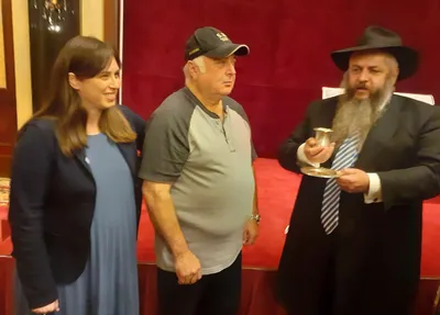 Hat Swapping at Funerals in Bahrain