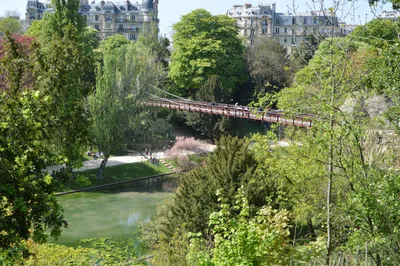 Parcul Buttes-Chaumont, Paris