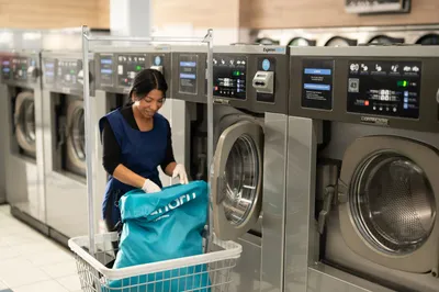 Her Zaman Bozuk Bir Makinesi Olan Çamaşırhane